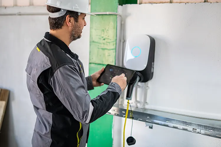 How to Choose the Best EV Charging Station for Your Needs 2 Choose the Best EV Charging Station with ANR Electric
