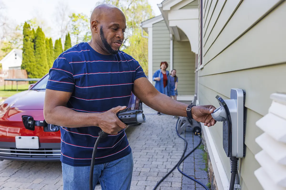 How to Choose the Best EV Charging Station for Your Needs 1 What are the Three Main Types of EV Chargers